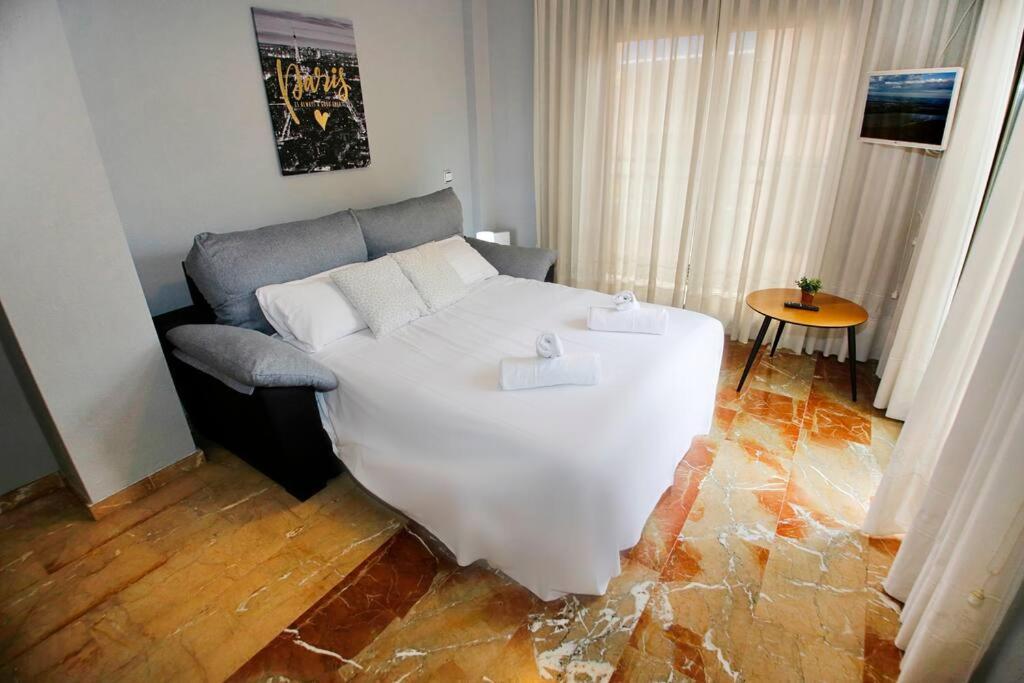 Castanos Apartment With Ac Alicante Buitenkant foto